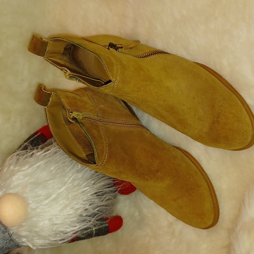 Nine West booties